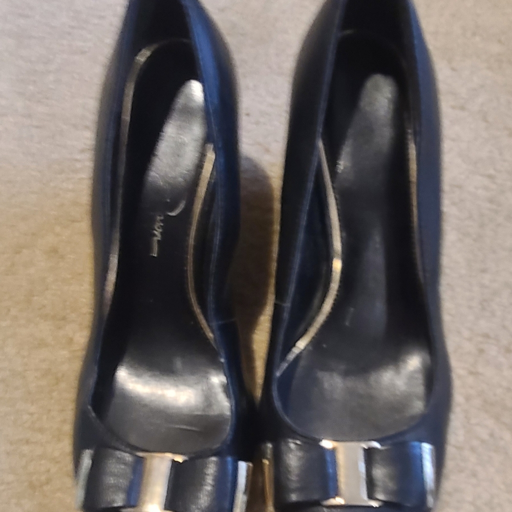Jessica Simpson Women’s Size 7 1/2Bow-tie 3” Heels